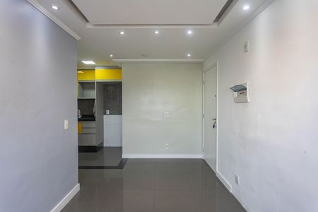 Sala  de apartamento à venda com 2 quartos, 47m² em Canhema, Diadema