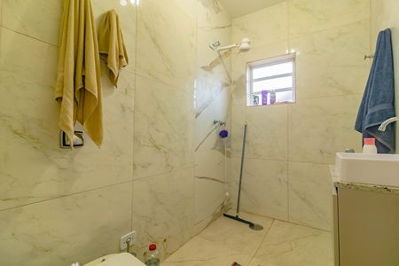 Casa à venda com 300m², 4 quartos e 2 vagas Casa à venda com 300m², 4 quartos e 2 vagasBanheiro da suíte 2