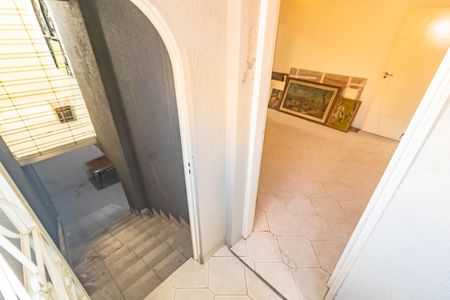Casa à venda com 300m², 4 quartos e 2 vagas Casa à venda com 300m², 4 quartos e 2 vagasCorredor