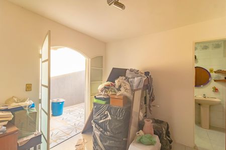 Casa à venda com 300m², 4 quartos e 2 vagas Casa à venda com 300m², 4 quartos e 2 vagasSuíte