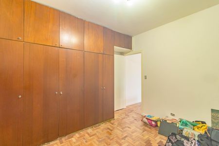 Casa à venda com 300m², 4 quartos e 2 vagas Casa à venda com 300m², 4 quartos e 2 vagasQuarto