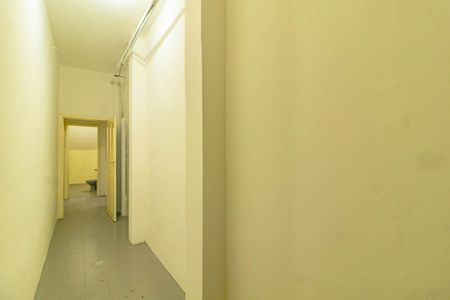 Casa à venda com 300m², 4 quartos e 2 vagas Casa à venda com 300m², 4 quartos e 2 vagasCorredor