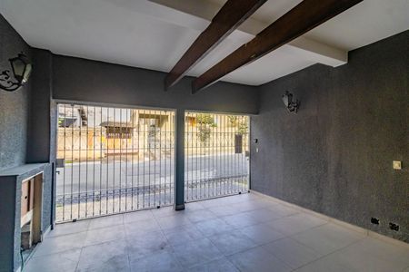 Área externa de casa à venda com 4 quartos, 300m² em Vila Imperio, São Paulo