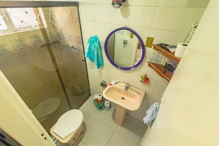 Casa à venda com 300m², 4 quartos e 2 vagas Casa à venda com 300m², 4 quartos e 2 vagasBanheiro da suíte