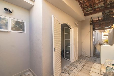 Varanda da suíte de casa à venda com 4 quartos, 300m² em Vila Imperio, São Paulo