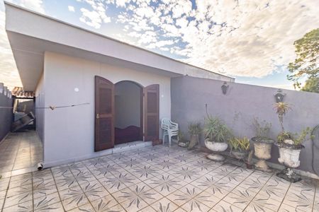 Casa à venda com 300m², 4 quartos e 2 vagas Casa à venda com 300m², 4 quartos e 2 vagasVaranda da suíte 2