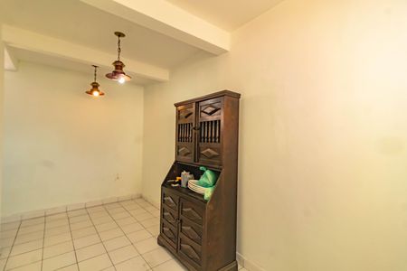 Casa à venda com 300m², 4 quartos e 2 vagas Casa à venda com 300m², 4 quartos e 2 vagasSala 3