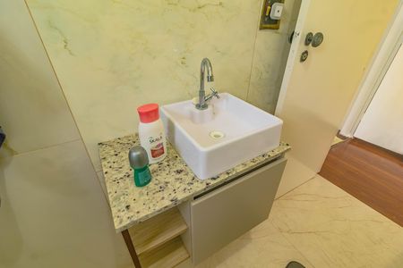Casa à venda com 300m², 4 quartos e 2 vagas Casa à venda com 300m², 4 quartos e 2 vagasBanheiro da suíte 2
