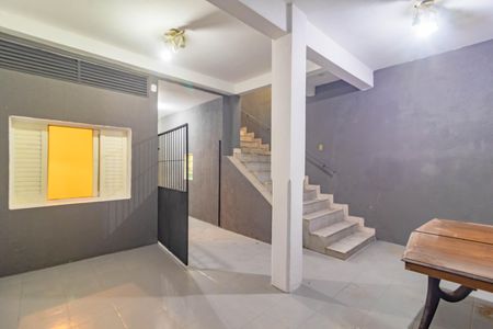 Área comum de casa à venda com 4 quartos, 300m² em Vila Imperio, São Paulo