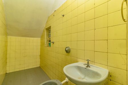 Casa à venda com 300m², 4 quartos e 2 vagas Casa à venda com 300m², 4 quartos e 2 vagasBanheiro de serviço