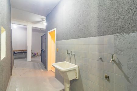 Área de serviço de casa à venda com 4 quartos, 300m² em Vila Imperio, São Paulo