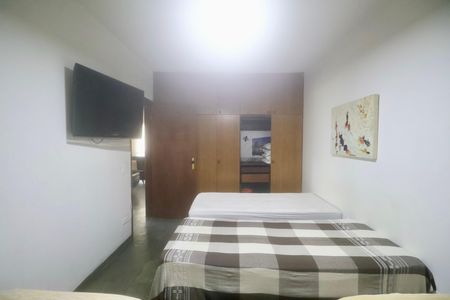 Apartamento para alugar com 236m², 3 quartos e 1 vaga Apartamento para alugar com 236m², 3 quartos e 1 vagaQuarto