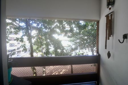 Apartamento para alugar com 236m², 3 quartos e 1 vaga Apartamento para alugar com 236m², 3 quartos e 1 vagaVaranda