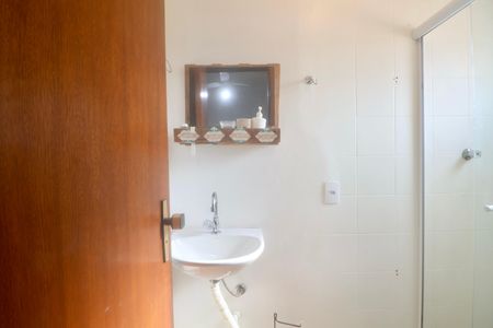 Apartamento para alugar com 236m², 3 quartos e 1 vaga Apartamento para alugar com 236m², 3 quartos e 1 vagaBanheiro Suíte 2
