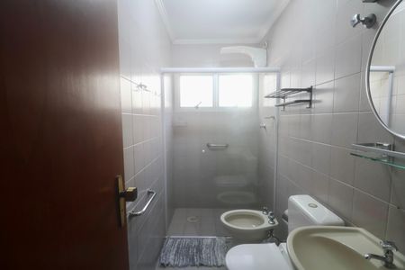 Banheiro Suíte de apartamento para alugar com 3 quartos, 236m² em Tortuga, Guarujá