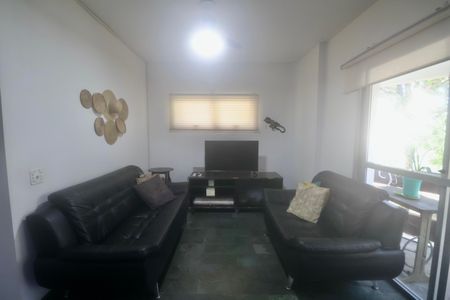 Apartamento para alugar com 236m², 3 quartos e 1 vaga Apartamento para alugar com 236m², 3 quartos e 1 vagaSala