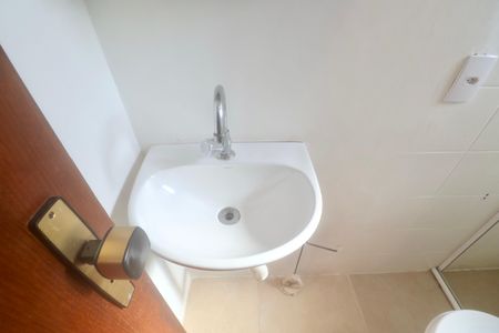 Apartamento para alugar com 236m², 3 quartos e 1 vaga Apartamento para alugar com 236m², 3 quartos e 1 vagaBanheiro Suíte 2