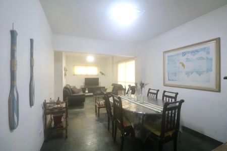 Apartamento para alugar com 236m², 3 quartos e 1 vaga Apartamento para alugar com 236m², 3 quartos e 1 vagaSala