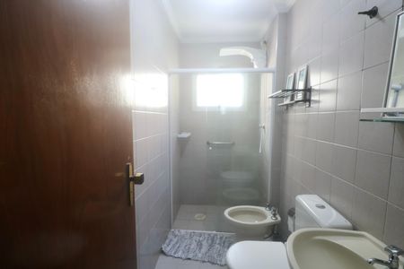 Apartamento para alugar com 236m², 3 quartos e 1 vaga Apartamento para alugar com 236m², 3 quartos e 1 vagaBanheiro Social