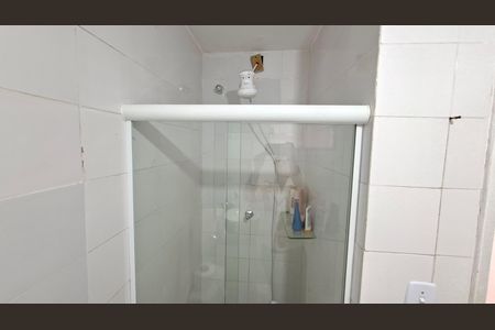 Banheiro  de apartamento para alugar com 1 quarto, 51m² em Brotas, Salvador