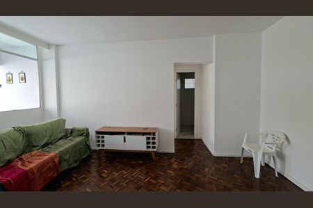 Sala  de apartamento para alugar com 1 quarto, 51m² em Brotas, Salvador