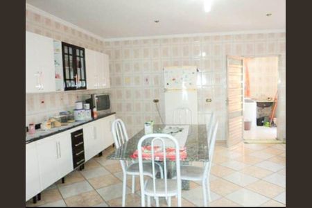 Foto 05 de casa à venda com 2 quartos, 300m² em Jardim Eliane, São Paulo
