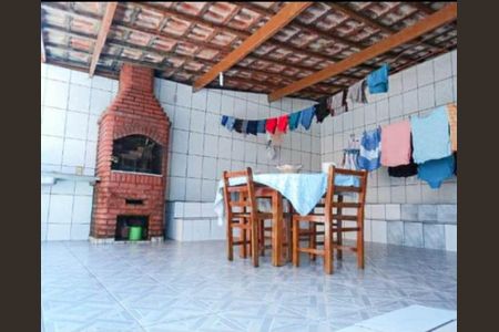 Foto 03 de casa à venda com 2 quartos, 300m² em Jardim Eliane, São Paulo