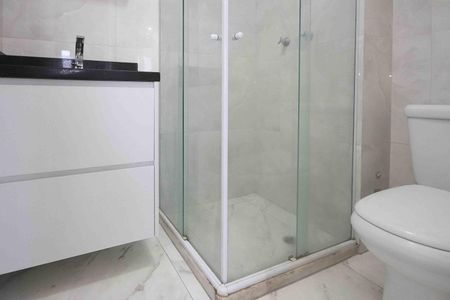 Apartamento à venda com 45m², 2 quartos e 1 vaga Apartamento à venda com 45m², 2 quartos e 1 vagaBanheiro