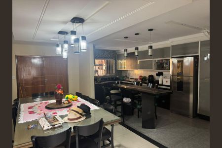 Casa à venda com 14 quartos, 340m² em Penha de França, São Paulo