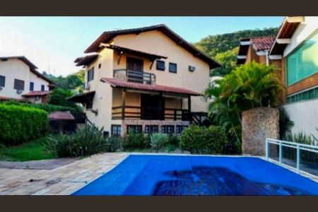 Casa à venda com 4 quartos, 600m² em Santo Antônio, Niterói