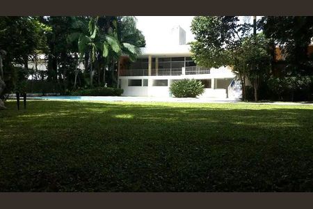 Casa à venda com 4 quartos, 830m² em Retiro Morumbi, São Paulo