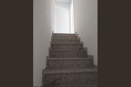 Casa à venda com 108m², 2 quartos e 2 vagas