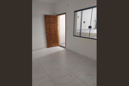 Casa à venda com 108m², 2 quartos e 2 vagas
