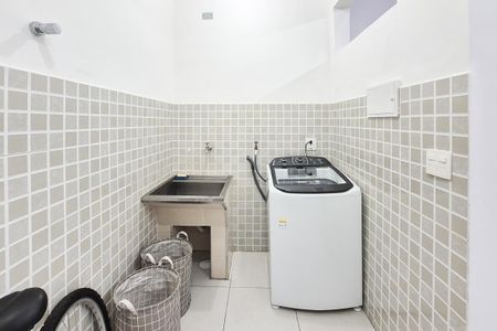 Área de Serviço de casa à venda com 3 quartos, 201m² em Parque Terra Nova, São Bernardo do Campo