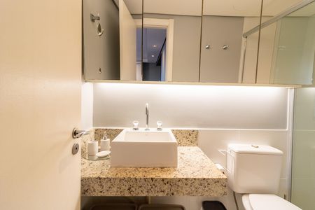 Studio para alugar com 47m², 1 quarto e 1 vaga Studio para alugar com 47m², 1 quarto e 1 vagaBanheiro social