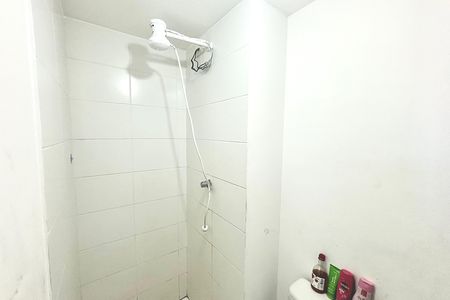 Banheiro de apartamento para alugar com 2 quartos, 32m² em Jardim Soares, São Paulo
