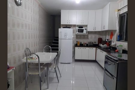 COZINHA de casa à venda com 4 quartos, 196m² em Bela Vista, Osasco