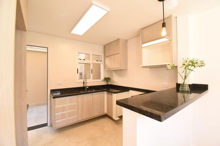 Casa de condomínio para alugar com 114m², 3 quartos e 2 vagasCozinha