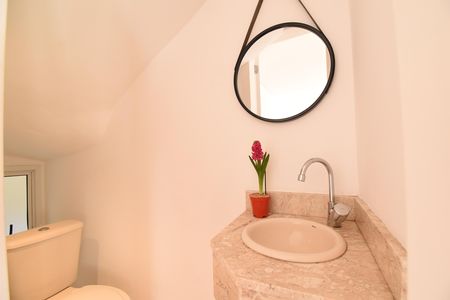 Casa de condomínio para alugar com 114m², 3 quartos e 2 vagasLavabo