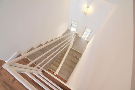 Casa de condomínio para alugar com 114m², 3 quartos e 2 vagasCorredor/Escadas