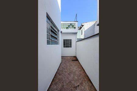Casa para alugar com 90m², 2 quartos e 1 vagaÁrea externa