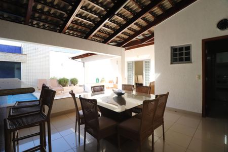 Casa para alugar com 461m², 6 quartos e 5 vagasVaranda