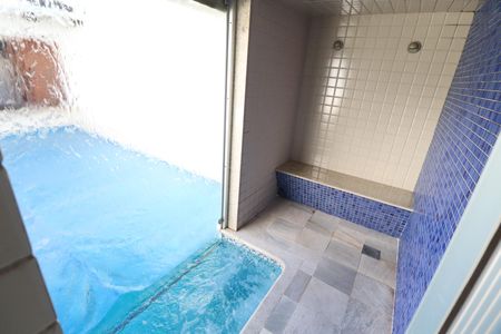Piscina - Sauna - Hidro de casa para alugar com 6 quartos, 461m² em Santa Mônica, Uberlândia