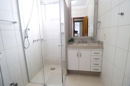 Casa para alugar com 461m², 6 quartos e 5 vagasBanheiro da Suíte 3