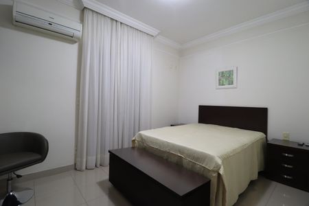 Casa para alugar com 461m², 6 quartos e 5 vagasSuíte