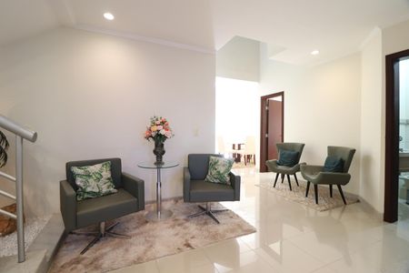 Casa para alugar com 461m², 6 quartos e 5 vagasSala