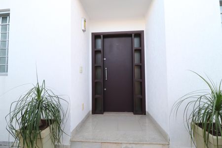 Casa para alugar com 461m², 6 quartos e 5 vagasHall de entrada