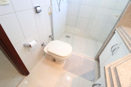 Casa para alugar com 461m², 6 quartos e 5 vagasBanheiro da Suíte 