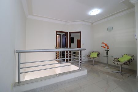 Casa para alugar com 461m², 6 quartos e 5 vagasCorredor