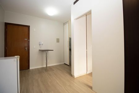 Apartamento para alugar com 29m², 1 quarto e 1 vaga Apartamento para alugar com 29m², 1 quarto e 1 vagaSala